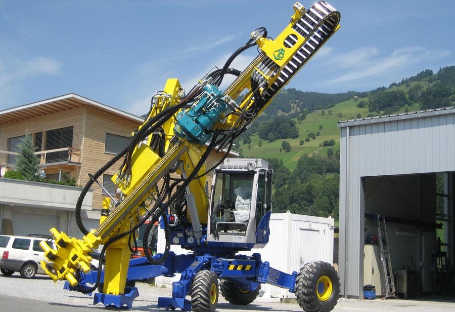 Varman Equipments canal cleaning and spider excavator operation – image 10