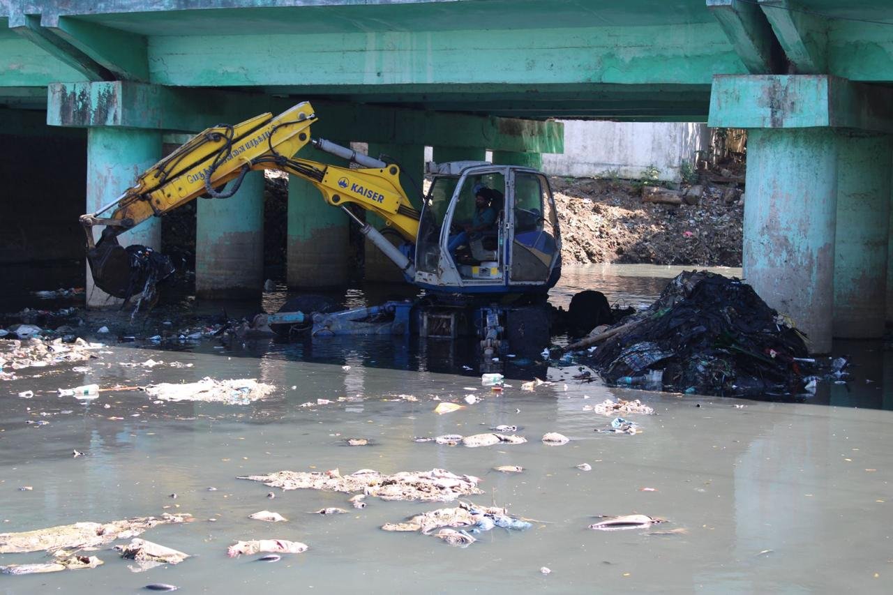 Varman Equipments canal cleaning and spider excavator operation – image 19