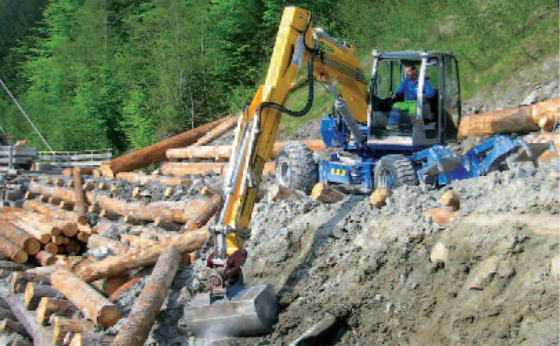 Varman Equipments canal cleaning and spider excavator operation – image 2