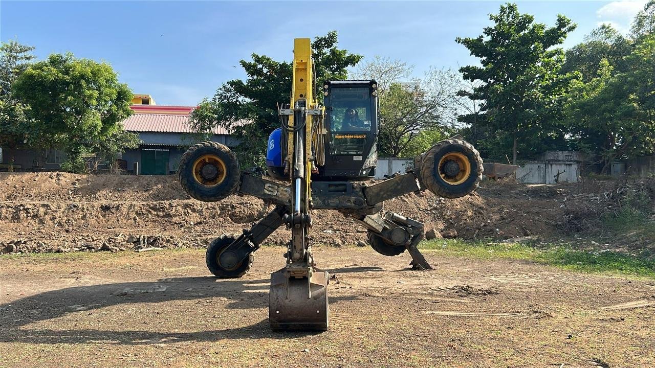 Varman Equipments canal cleaning and spider excavator operation – image 22