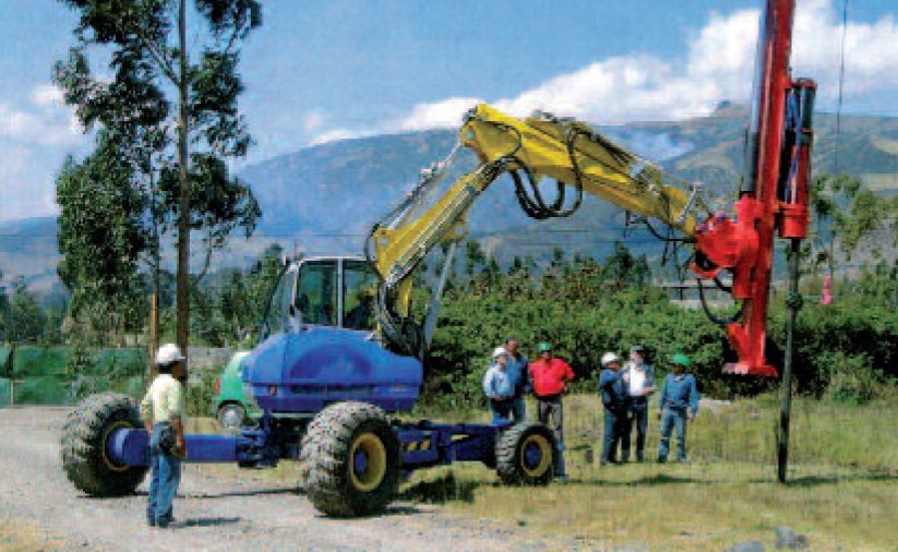 Varman Equipments canal cleaning and spider excavator operation – image 3