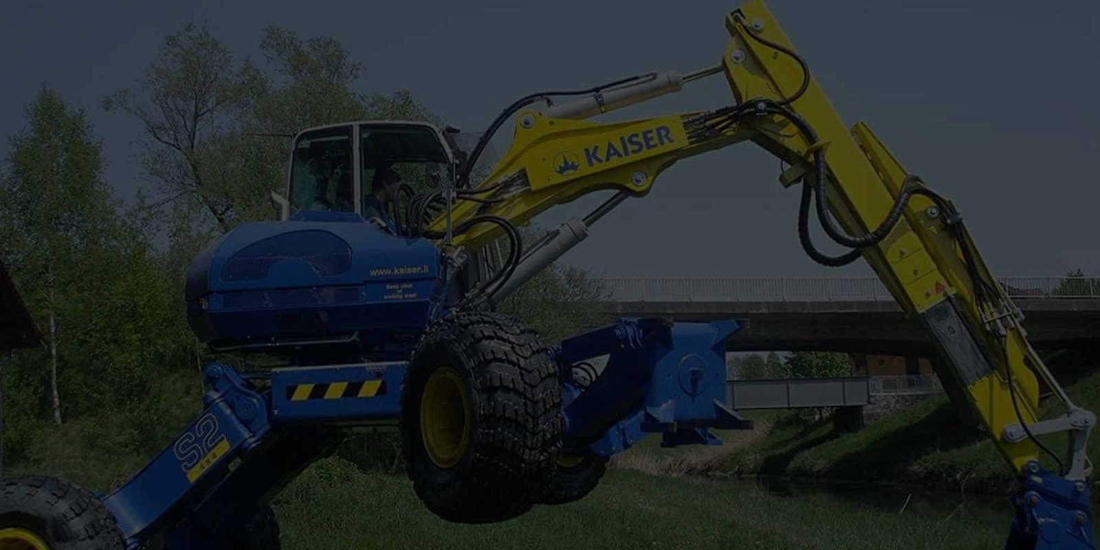 Safe mechanized canal cleaning without manual scavenging in India